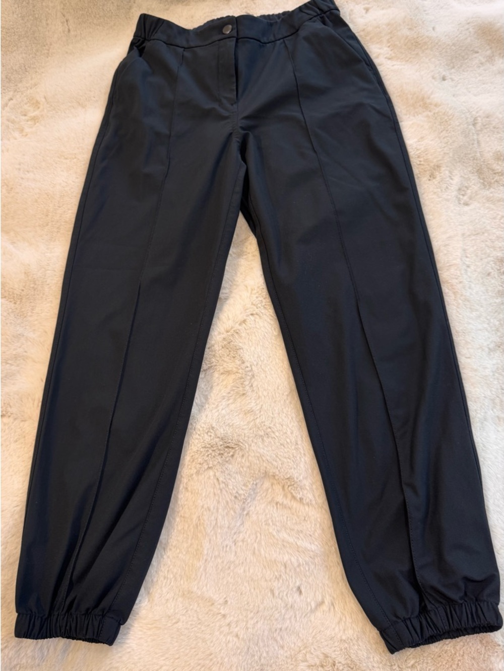 lululemon black Wrap Streme HR 7/8 Jogger size 28